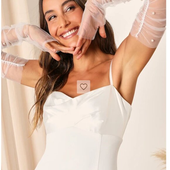 Lulus Simple Poise White Mesh Pearl Fingerless Gloves - Size One Size - never wo - Picture 2 of 3